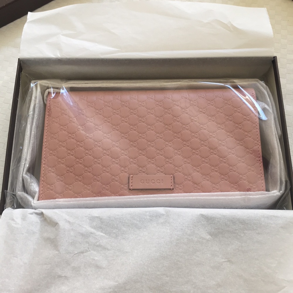 Gucci embossed crossbody - Picture 3 of 4